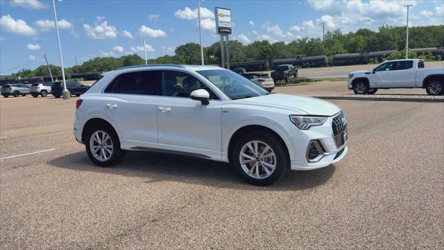 2025 Audi Q3 Premium 45 TFSI S line quattro Tiptronic