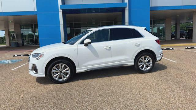 2025 Audi Q3 Premium 45 TFSI S line quattro Tiptronic