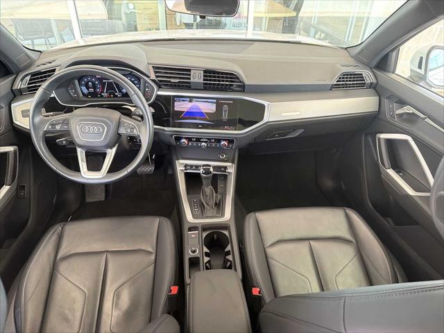 2025 Audi Q3 Premium 45 TFSI S line quattro Tiptronic