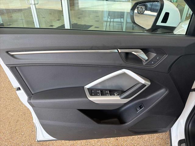 2025 Audi Q3 Premium 45 TFSI S line quattro Tiptronic