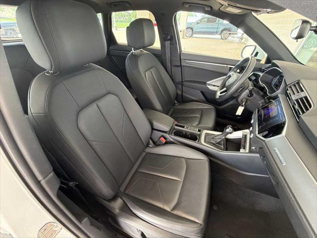 2025 Audi Q3 Premium 45 TFSI S line quattro Tiptronic