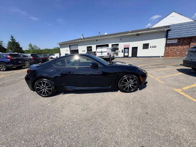 2025 Toyota GR86 Base