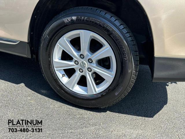 2011 Toyota Highlander SE V6