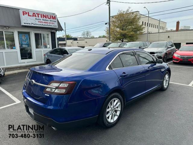 2013 Ford Taurus SE