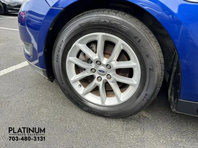 2013 Ford Taurus SE