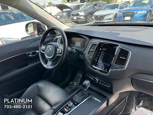 2020 Volvo XC90 T6 Momentum 7 Passenger