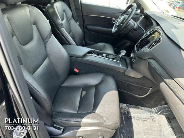 2020 Volvo XC90 T6 Momentum 7 Passenger