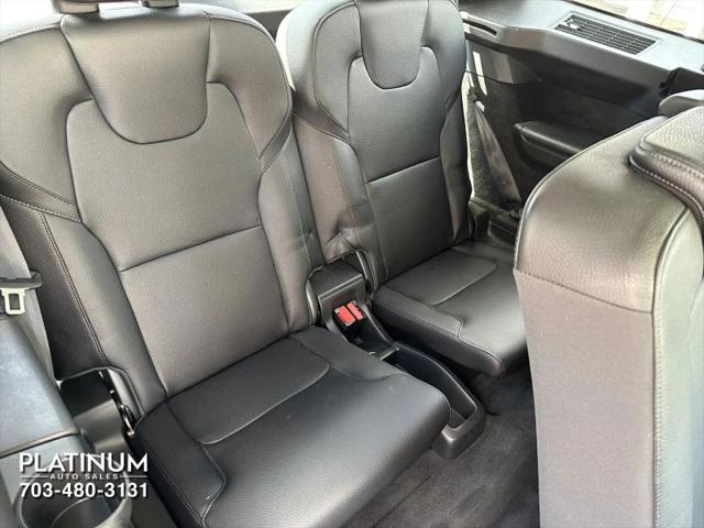 2020 Volvo XC90 T6 Momentum 7 Passenger