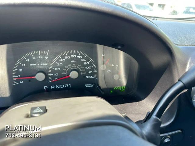 2003 Ford Expedition XLT