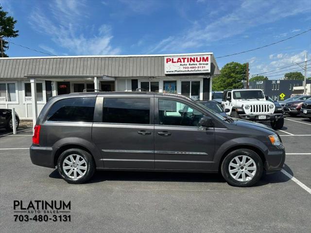 2015 Chrysler Town & Country Touring