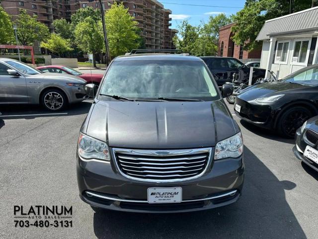 2015 Chrysler Town & Country Touring