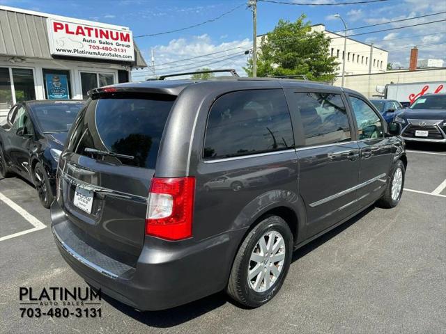 2015 Chrysler Town & Country Touring
