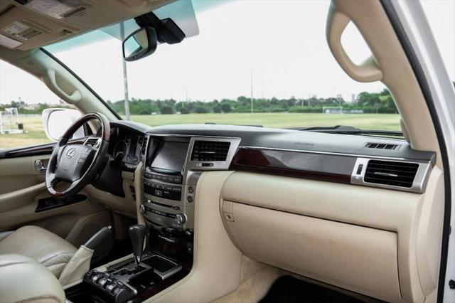 2013 Lexus LX 570 570