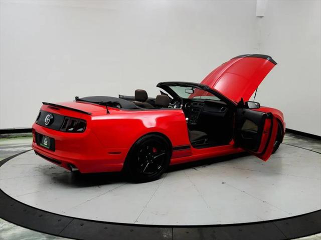 2014 Ford Mustang V6
