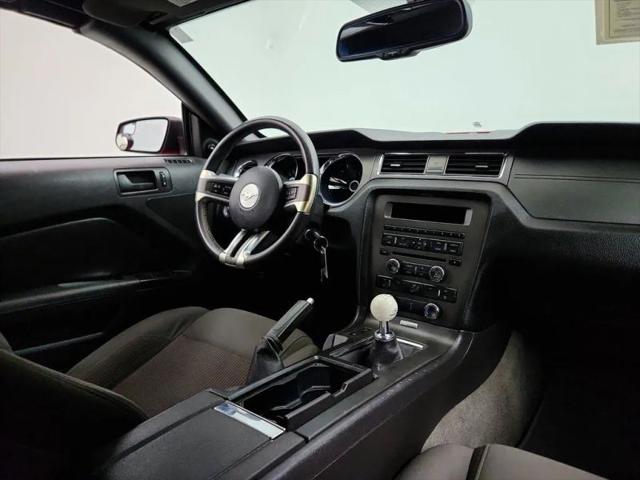 2014 Ford Mustang V6