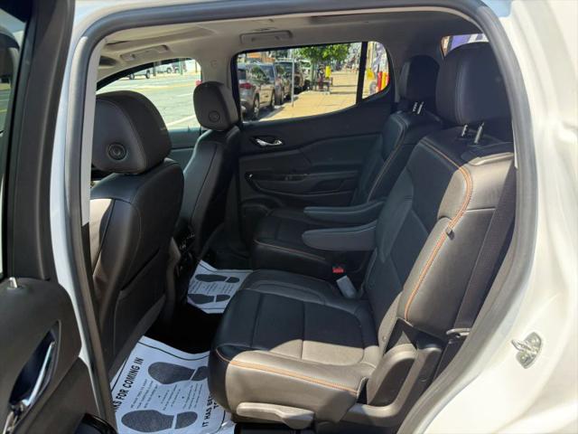 2021 GMC Acadia AWD AT4