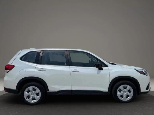 2023 Subaru Forester Base