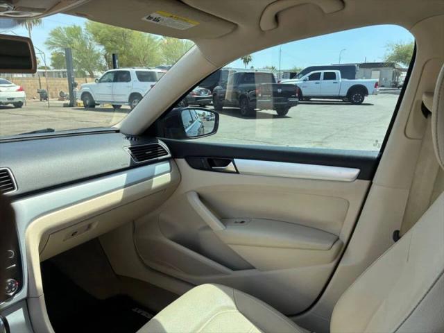 2013 Volkswagen Passat 2.5L SE