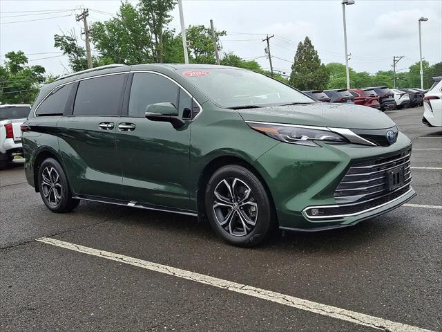 2025 Toyota Sienna Platinum for sale in Trevose, PA