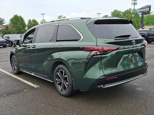 2025 Toyota Sienna Platinum