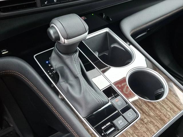 2025 Toyota Sienna Platinum