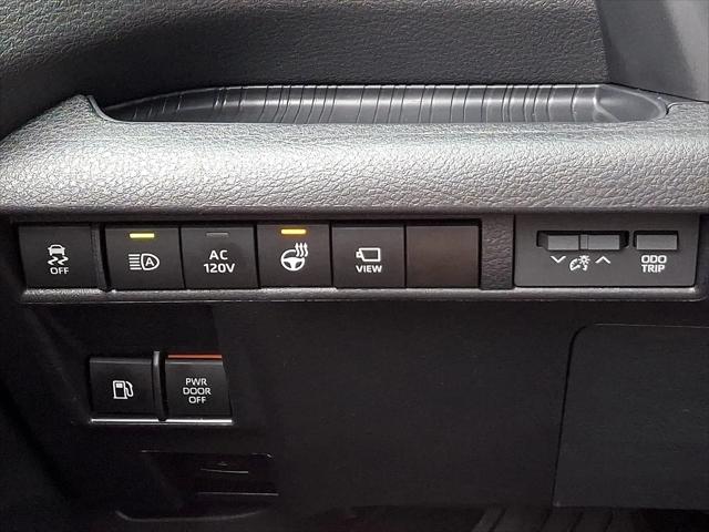 2025 Toyota Sienna Platinum