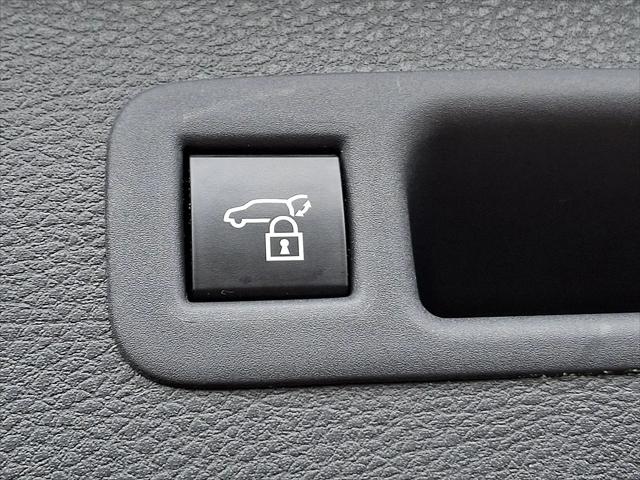 2025 Toyota Sienna Platinum