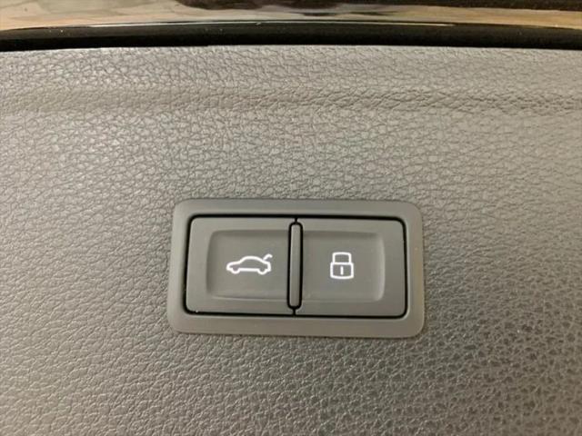 2022 Audi SQ5 Premium Plus TFSI quattro Tiptronic