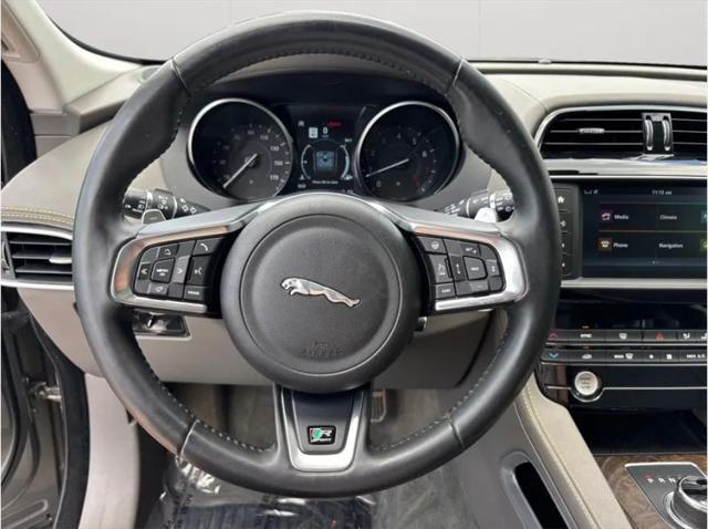 2018 Jaguar F-PACE 25t R-Sport