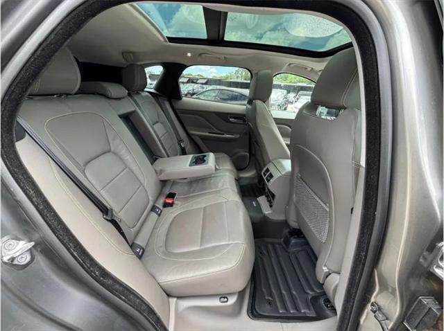 2018 Jaguar F-PACE 25t R-Sport