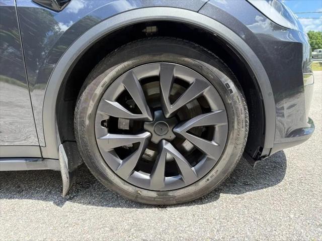 2023 Tesla Model X Standard Range