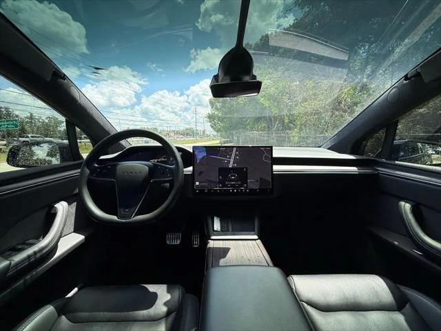 2023 Tesla Model X Standard Range