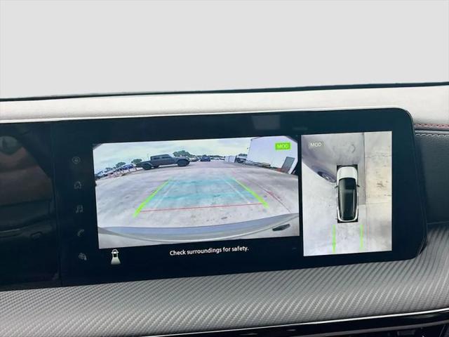 2025 Nissan Kicks SR FWD