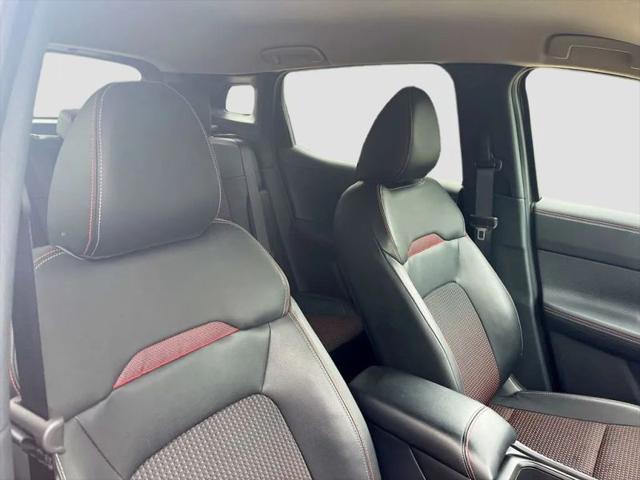2025 Nissan Kicks SR FWD