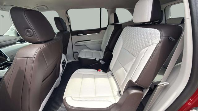 2026 GMC Acadia Denali AWD