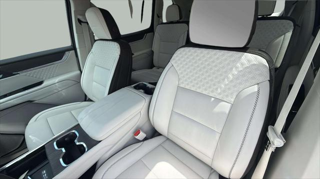 2026 GMC Acadia Denali AWD