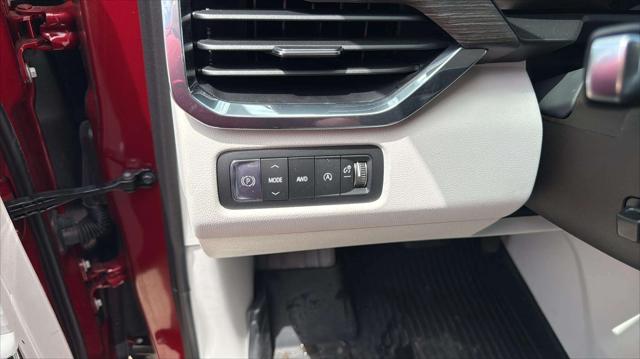 2026 GMC Acadia Denali AWD