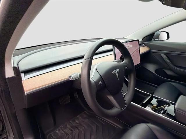 2020 Tesla Model 3 Standard Range Plus Rear-Wheel Drive