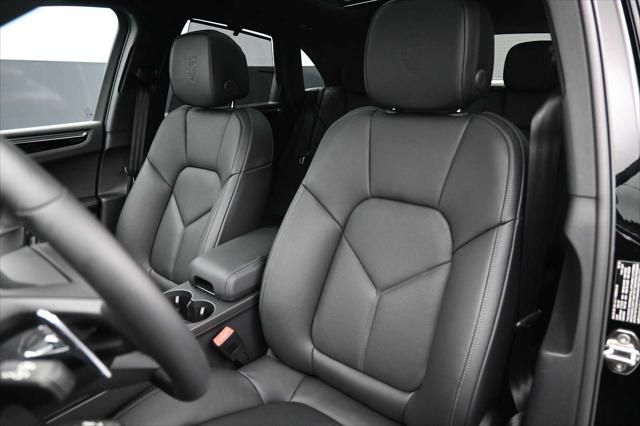 2026 Porsche Macan Unknown