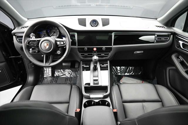 2026 Porsche Macan Unknown