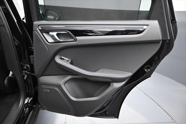 2026 Porsche Macan Unknown