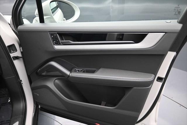 2026 Porsche Cayenne Unknown