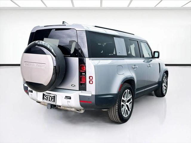 2023 Land Rover Defender 130 SE