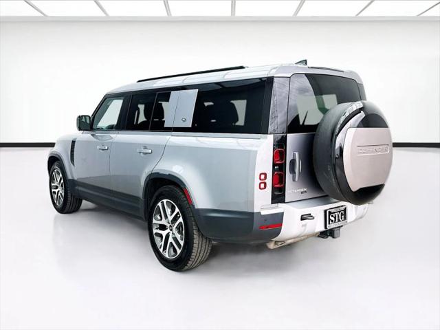 2023 Land Rover Defender 130 SE