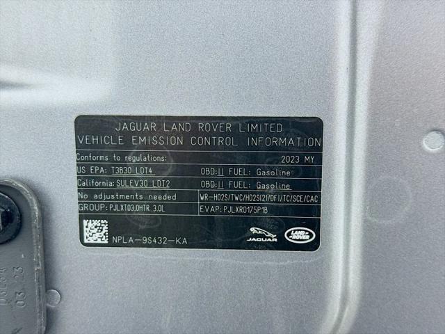 2023 Land Rover Defender 130 SE