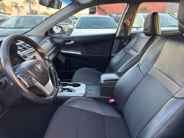 2014 Toyota Camry SE