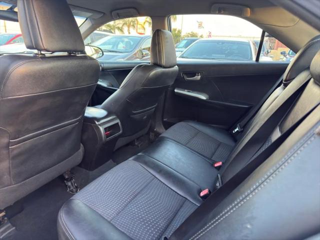 2014 Toyota Camry SE