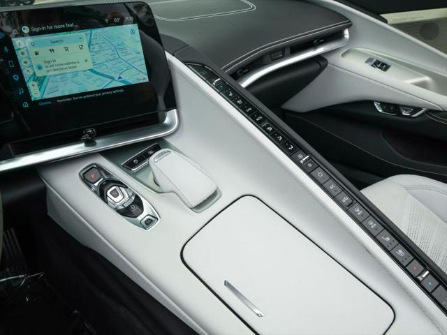 2025 Chevrolet Corvette Stingray RWD Convertible 2LT