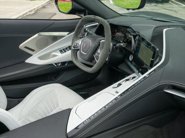 2025 Chevrolet Corvette Stingray RWD Convertible 2LT