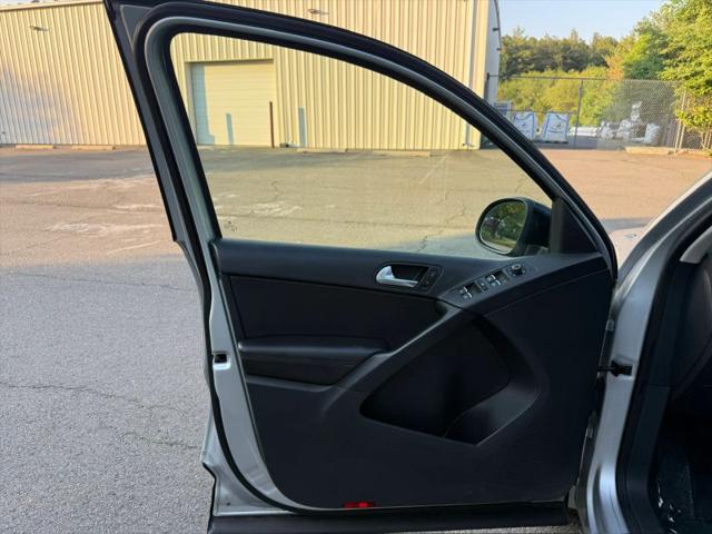 2017 Volkswagen Tiguan 2.0T Sport
